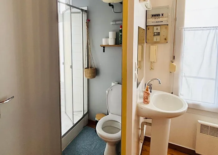 شقة 2 Pieces لو مان